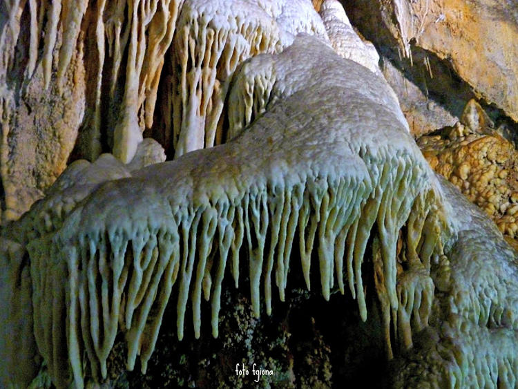 Is Zuddas caves