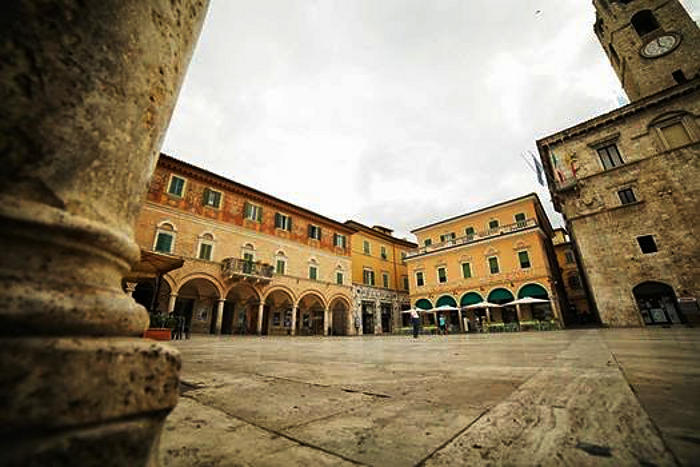 12.2014: Antonella Azzoguidi - ascoli piceno (ap)