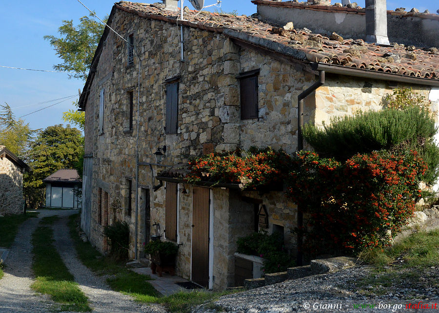 10.2022: Gianni - pietra nera (pr)