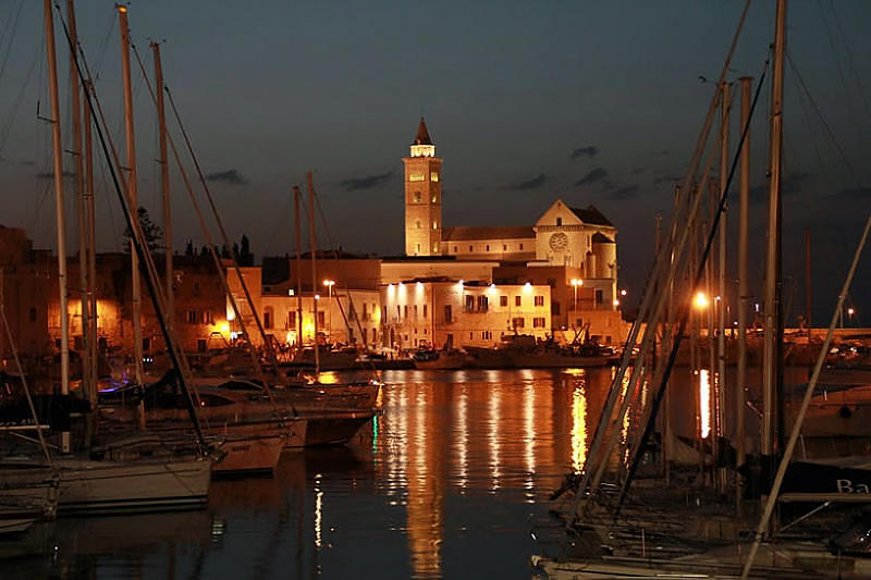 08.2014: Your Italian Trip Assistant - trani (bt)