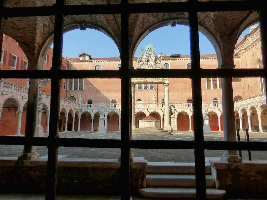 11.2024: Stefania Origlia - venezia (ve)