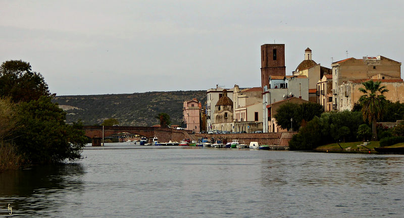 Bosa colored town