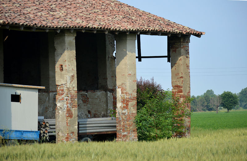 farmhouses