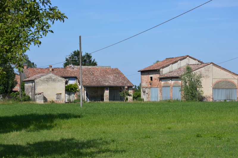 farmhouses