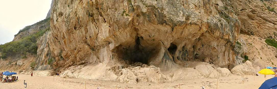 costa di Baunei, grotta del Fico