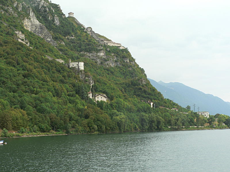 the Idro lake