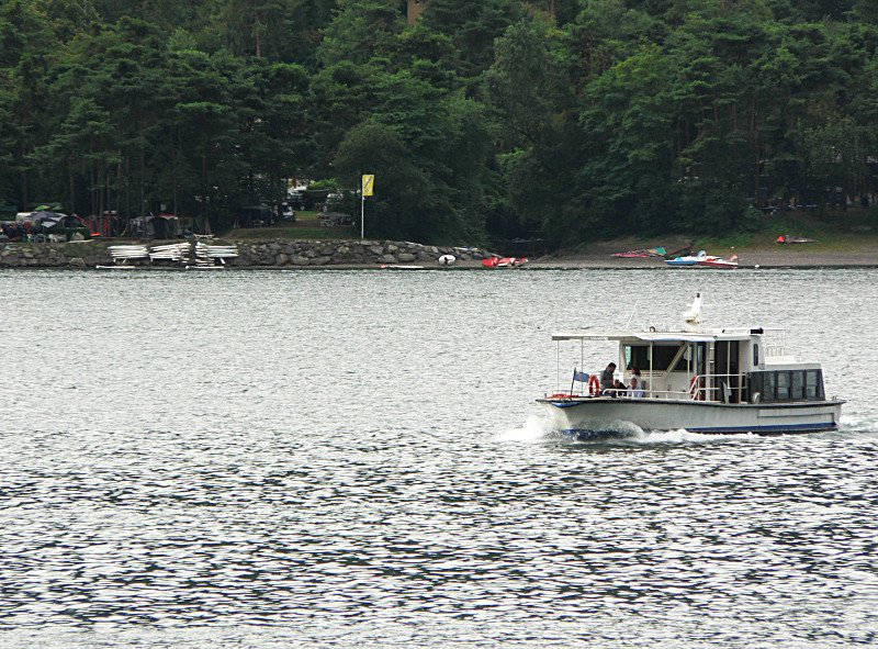 the Idro lake