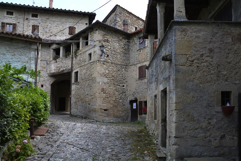 La Scola, antico borgo