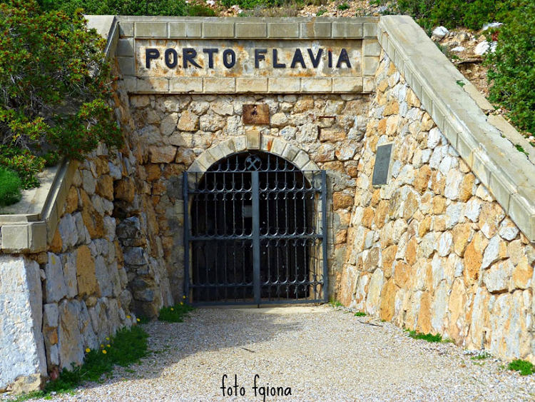 Porto Flavia e spiagge di Masua