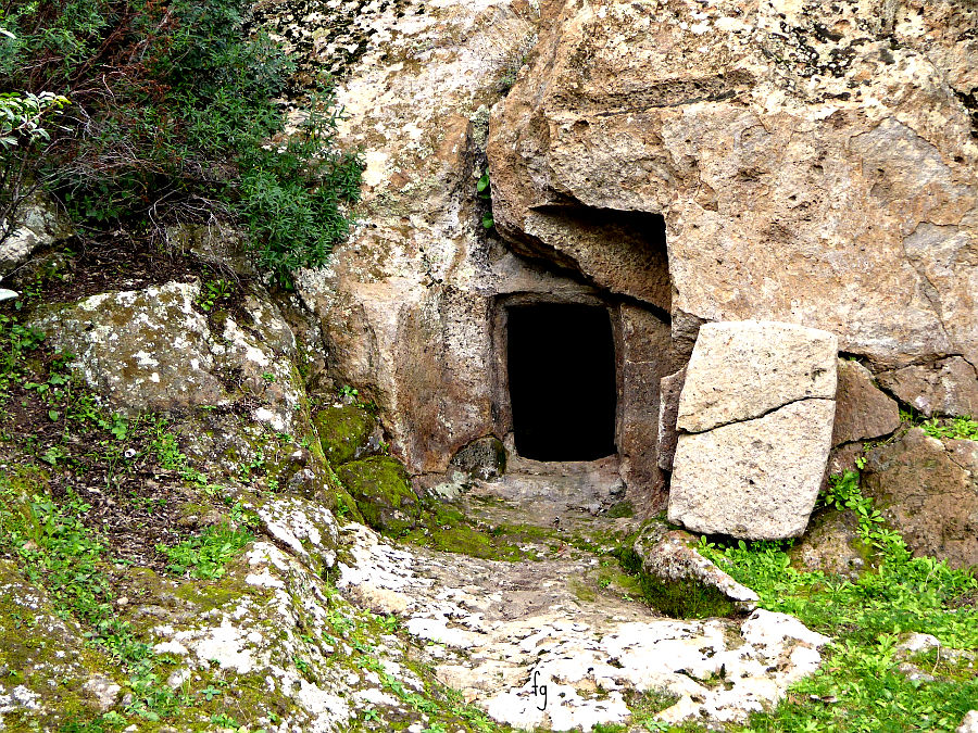 Montessu necropolis