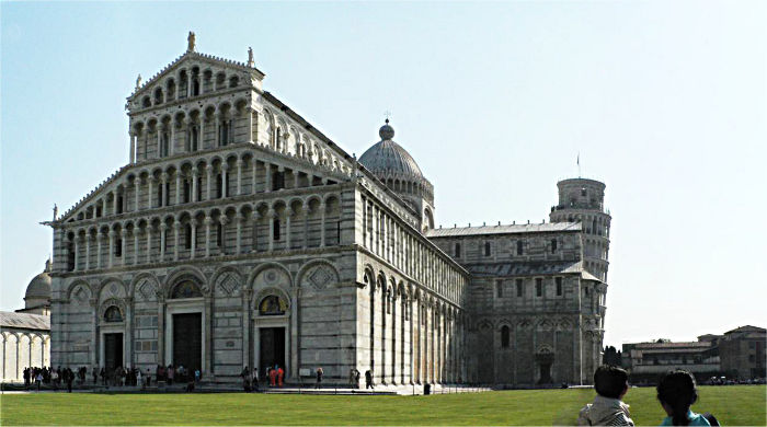 Pisa and its miracles