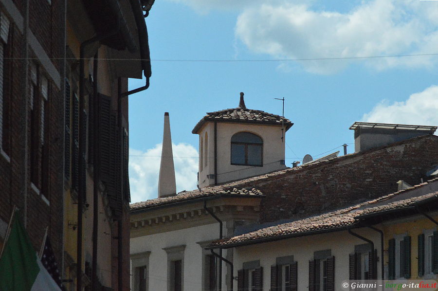 Pisa Via Roma