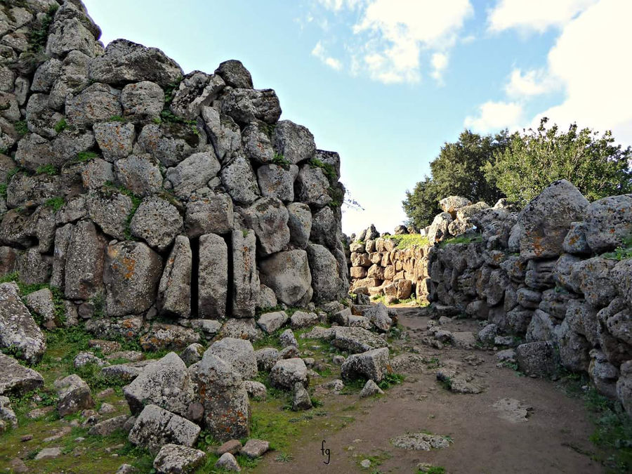 nuraghe Arrubiu