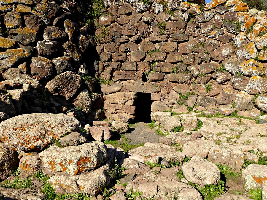 nuraghe Arrubiu