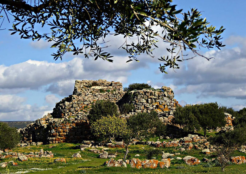 nuraghe Arrubiu