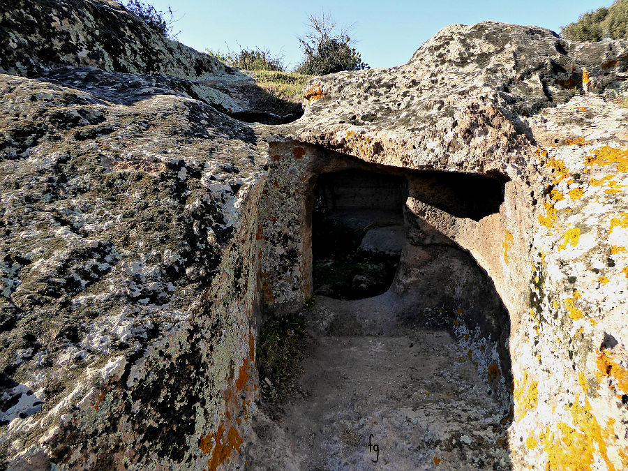 Saint Andrea Priu necropolis