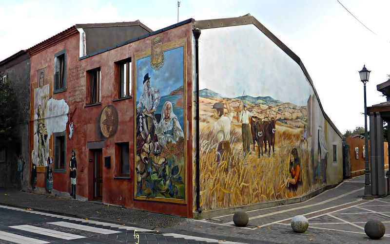 Tinnura, murales